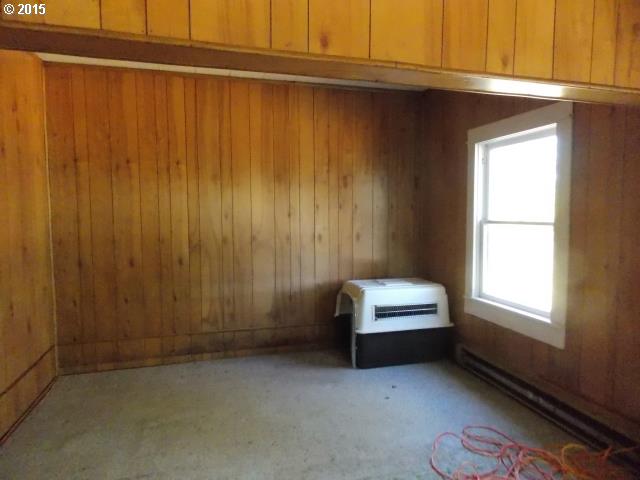 54364 OLD BROADBENT RD, Myrtle Point, OR 97458