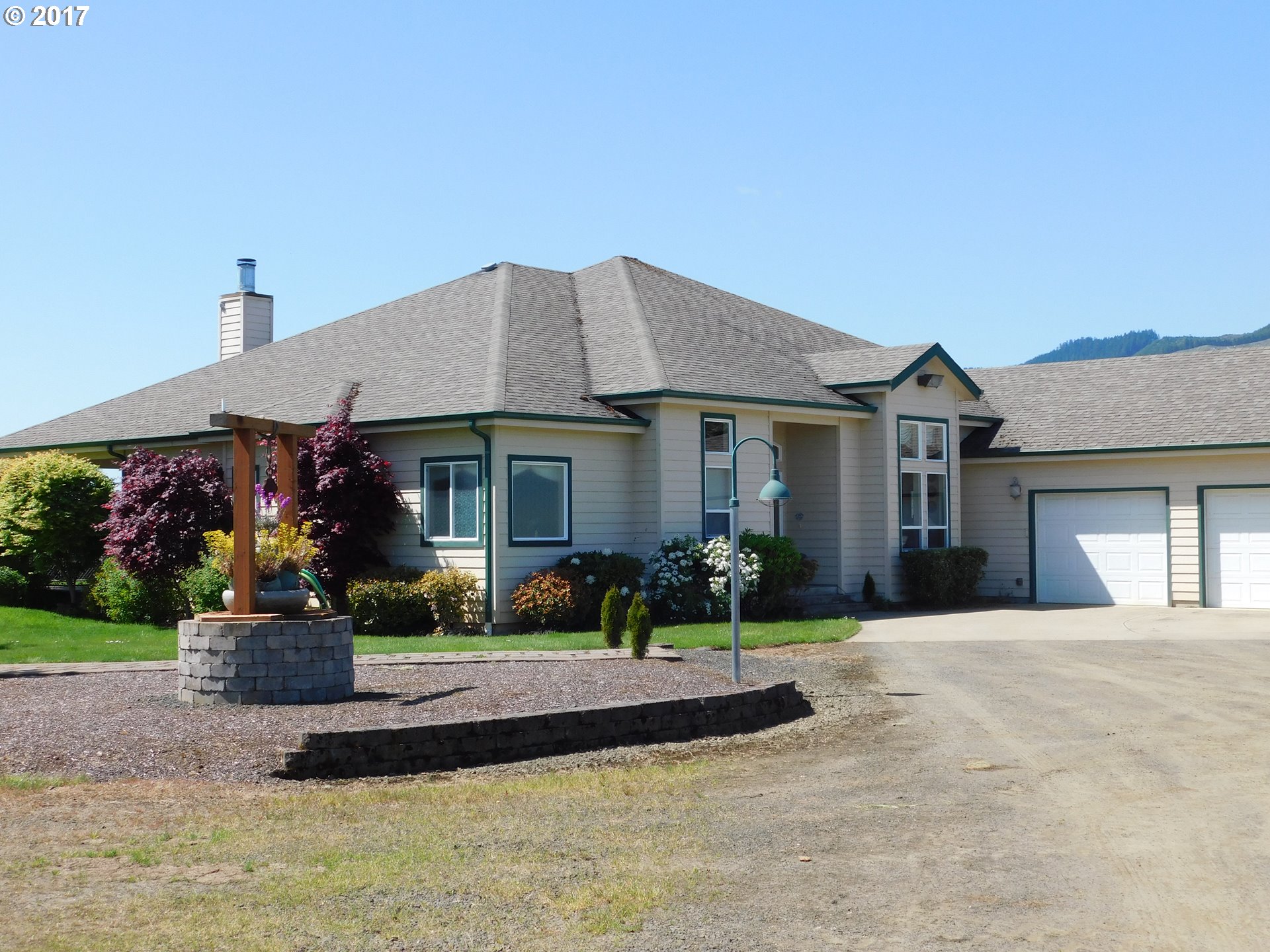 1310 MISTY OAKS LN, Oakland, OR 97462