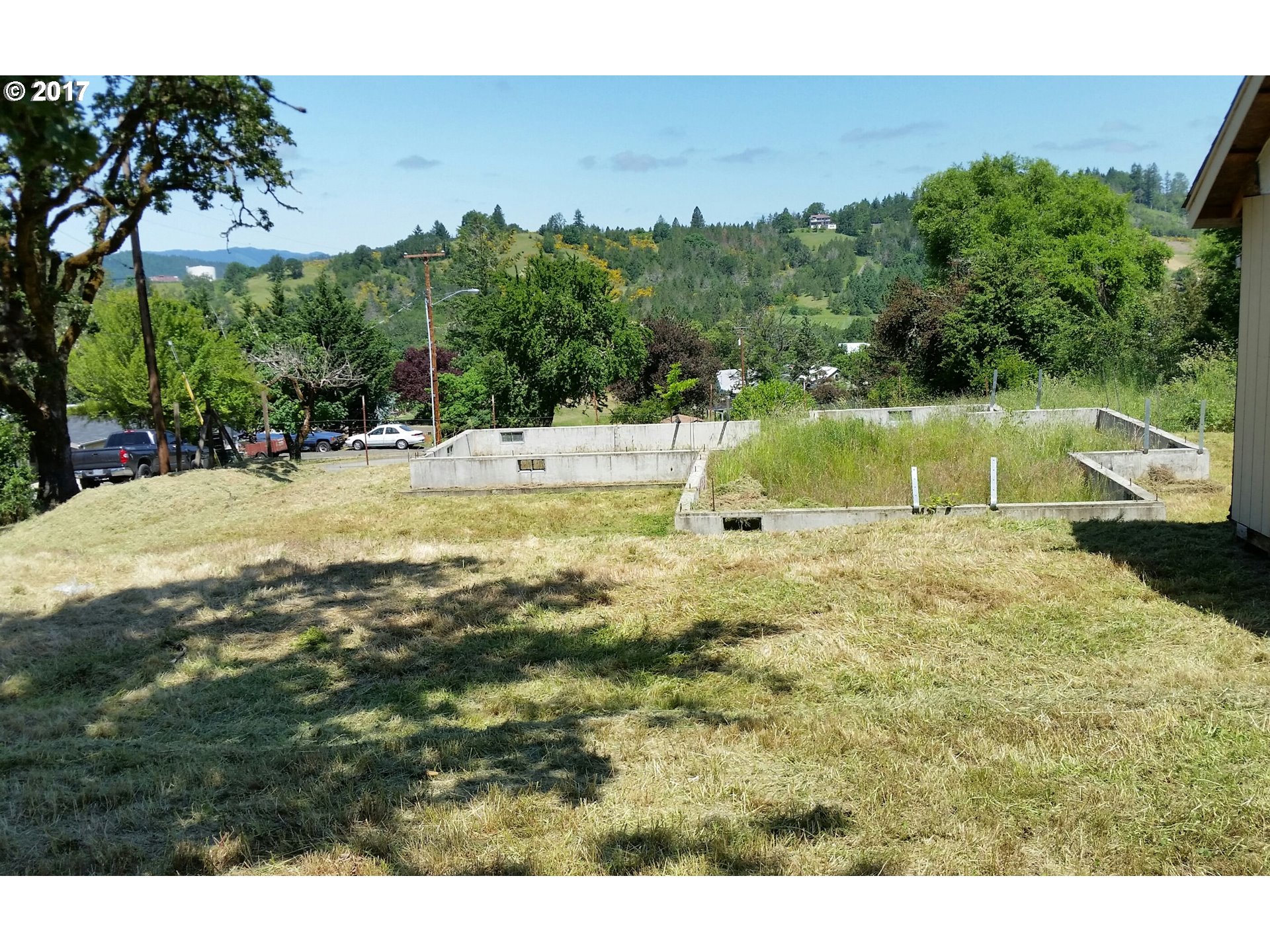 318 WELLS LN, Oakland, OR 97462