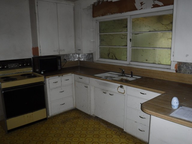1443 SE Main StRoseburg, OR, 97470Douglas County
