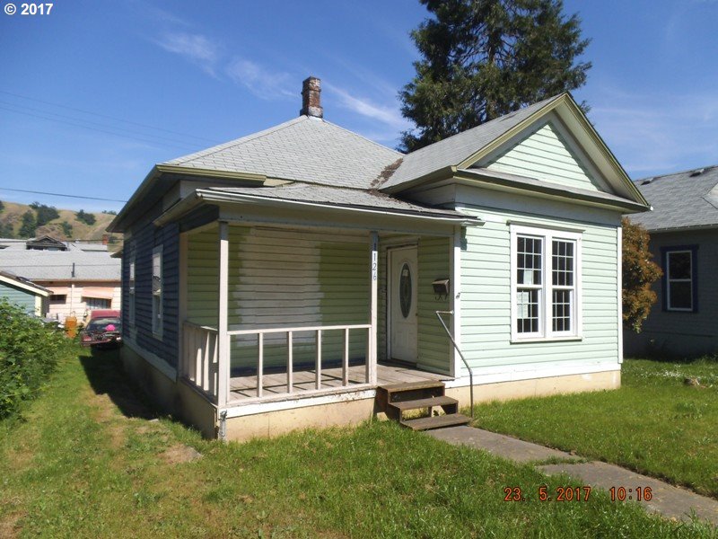 1126 SE PINE ST, Roseburg, OR 97470