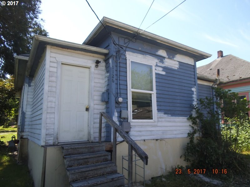1126 SE PINE ST, Roseburg, OR 97470