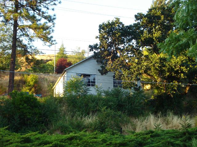 931 NE WINCHESTER ST, Roseburg, OR 97470