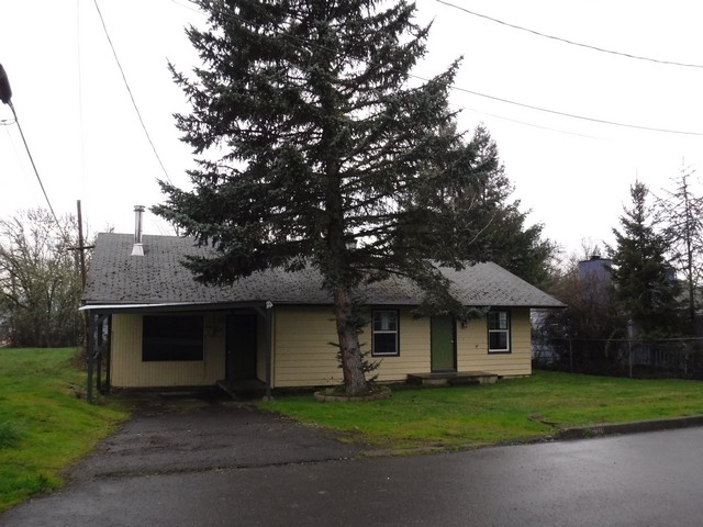 1520 NE Morris StRoseburg, OR, 97470Douglas County