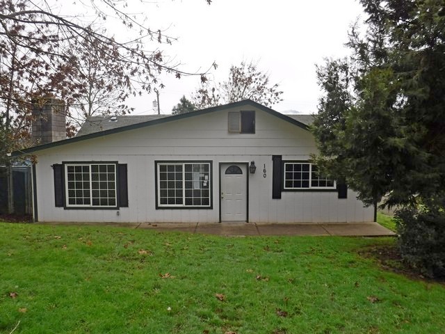 208 W Amanda StRoseburg, OR, 97471Douglas County
