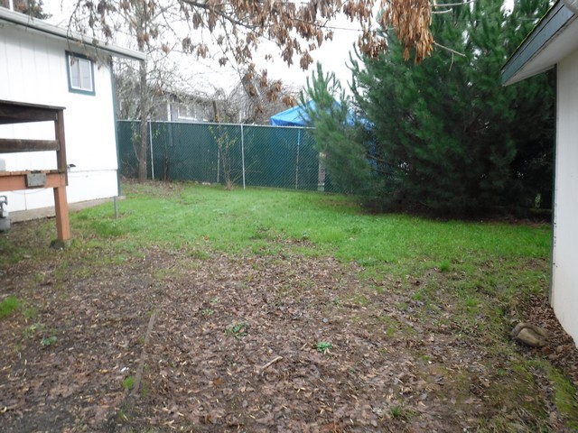 208 W Amanda StRoseburg, OR, 97471Douglas County