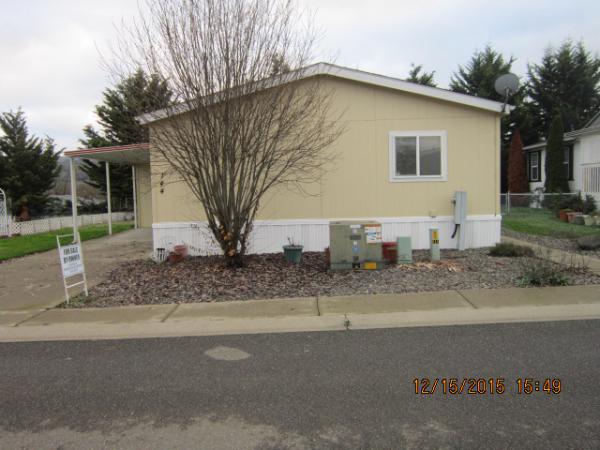 River Place 239 River Place Dr.Roseburg, OR 97471