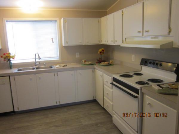 River Place 239 River Place Dr.Roseburg, OR 97471