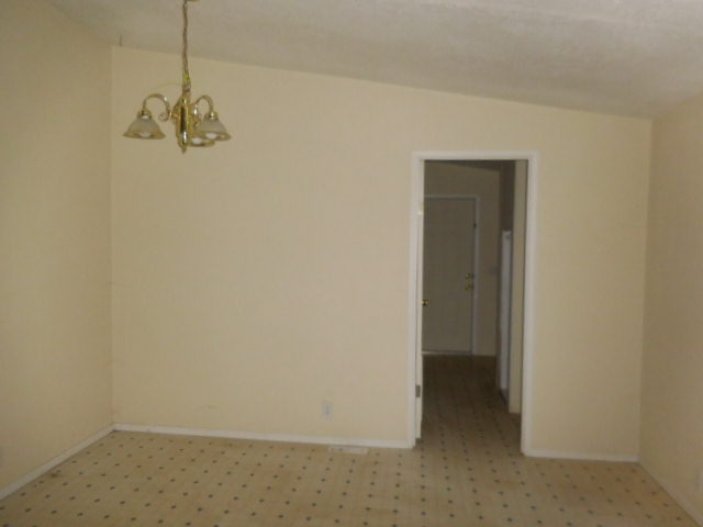 551 S 5th StSpringfield, OR, 97477Lane County