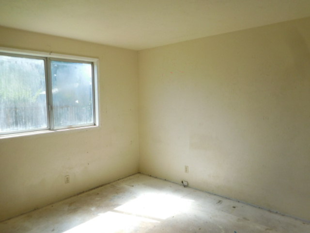 418 36th StSpringfield, OR, 97478Lane County