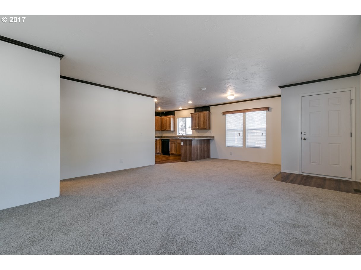 5335 Main ST 204, Springfield, OR 97478