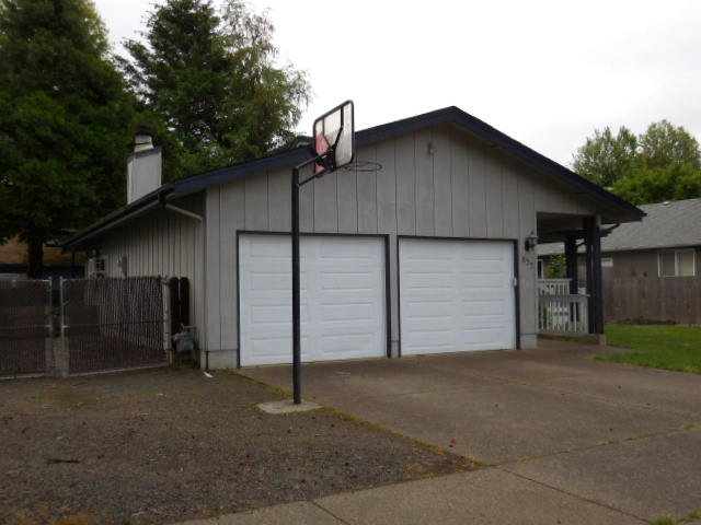 855 68th StreetSpringfield, OR, 97478Lane County