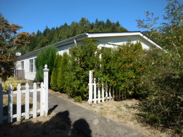 5924 Jessica LnSpringfield, OR, 97478Lane County