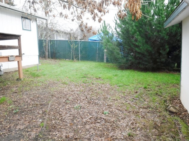 160 E Fifth AveSutherlin, OR, 97479Douglas County