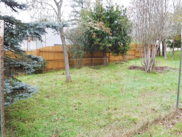 160 E Fifth AveSutherlin, OR, 97479Douglas County