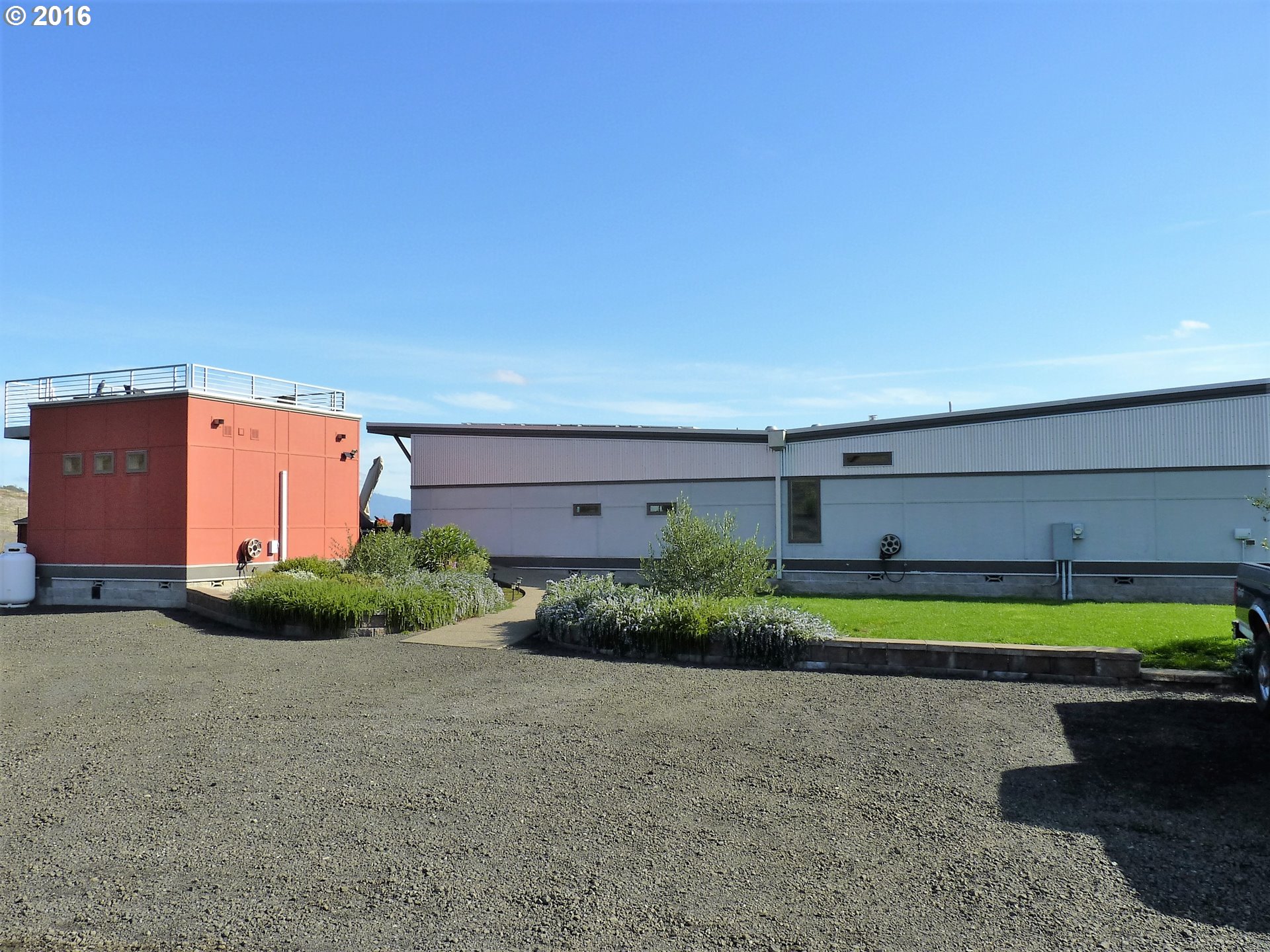 2201 FORT MCKAY RD, Sutherlin, OR 97479