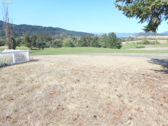 2074 CULVER LOOP, Sutherlin, OR 97479