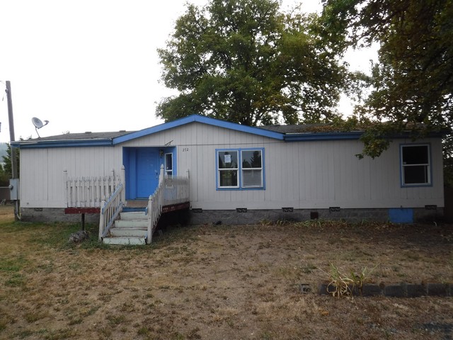 272 Lane StreetSutherlin, OR, 97479Douglas County
