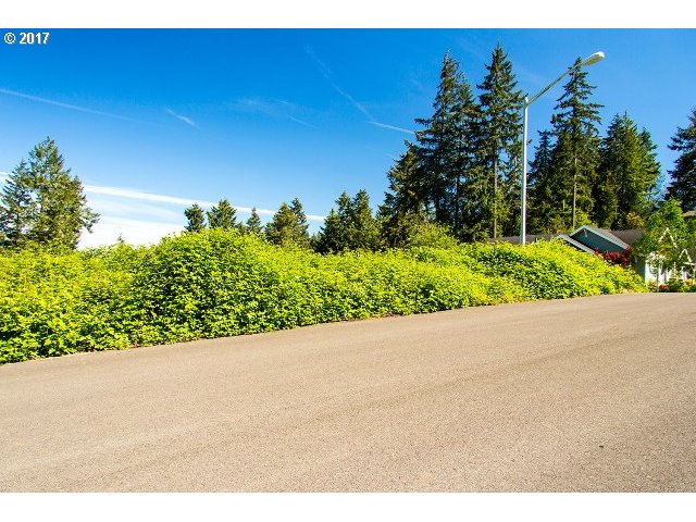 10th ST 5, Veneta, OR 97487