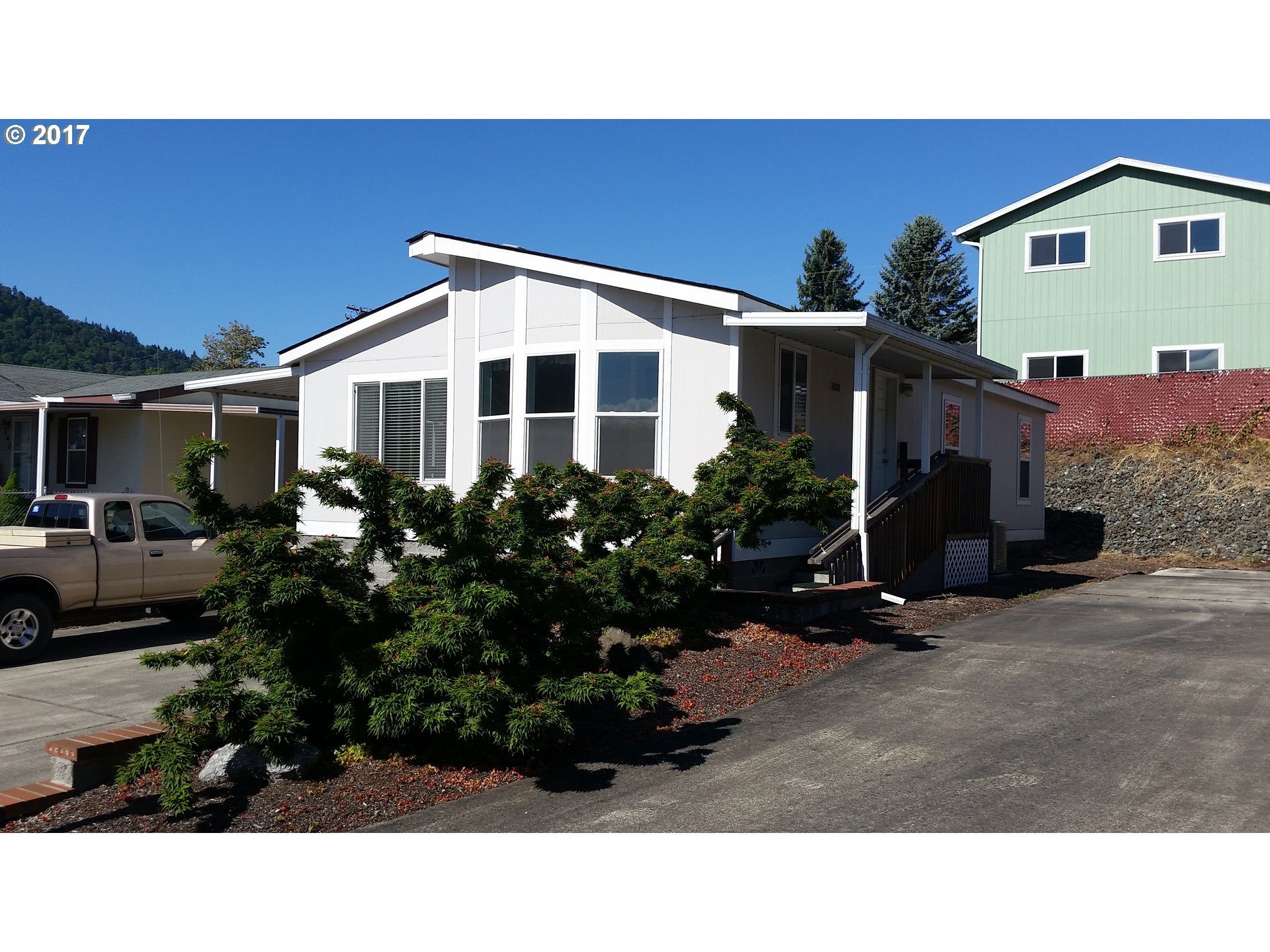 144 SE COUNTRY SIDE LN, Winston, OR 97496