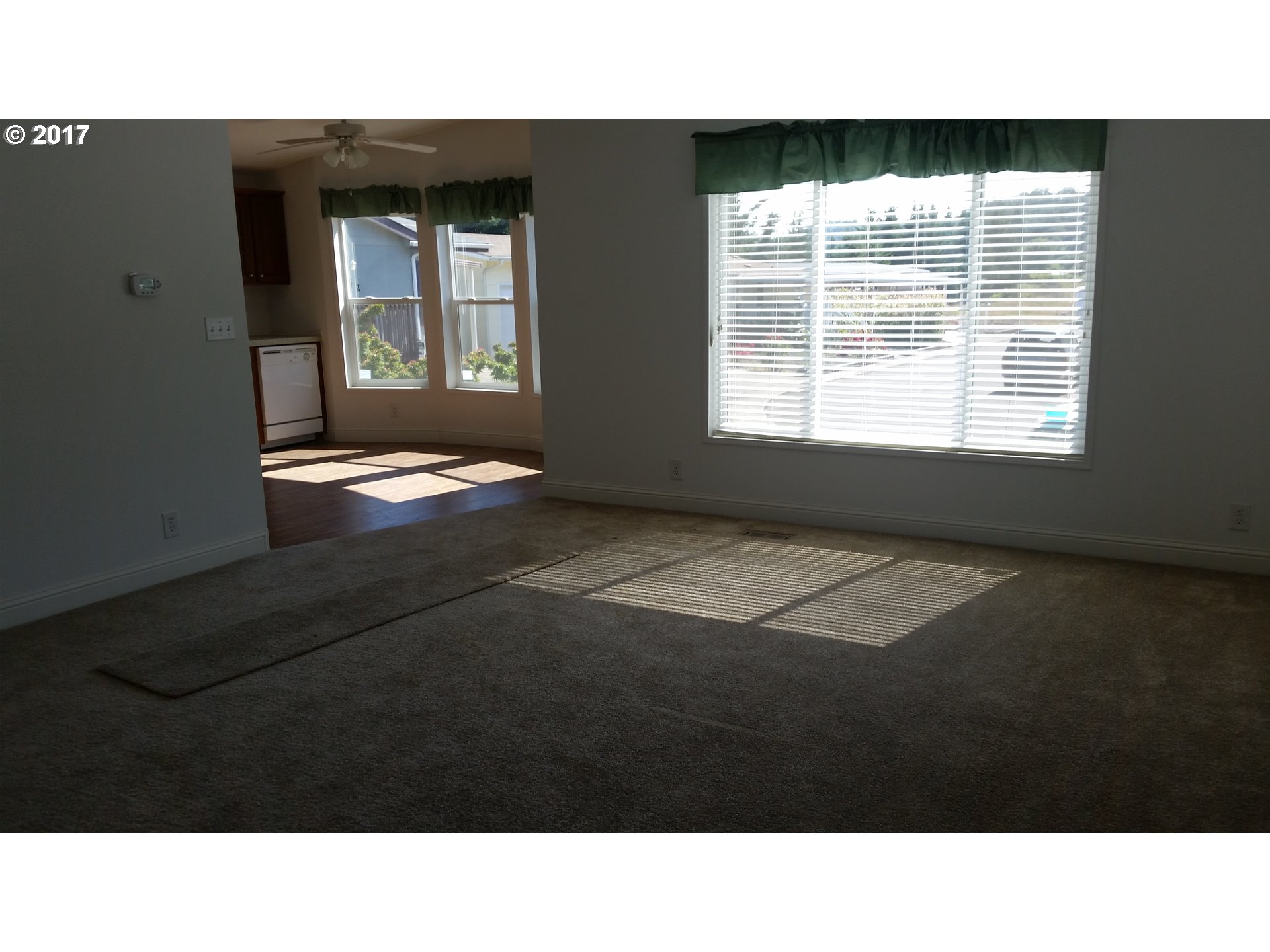144 SE COUNTRY SIDE LN, Winston, OR 97496