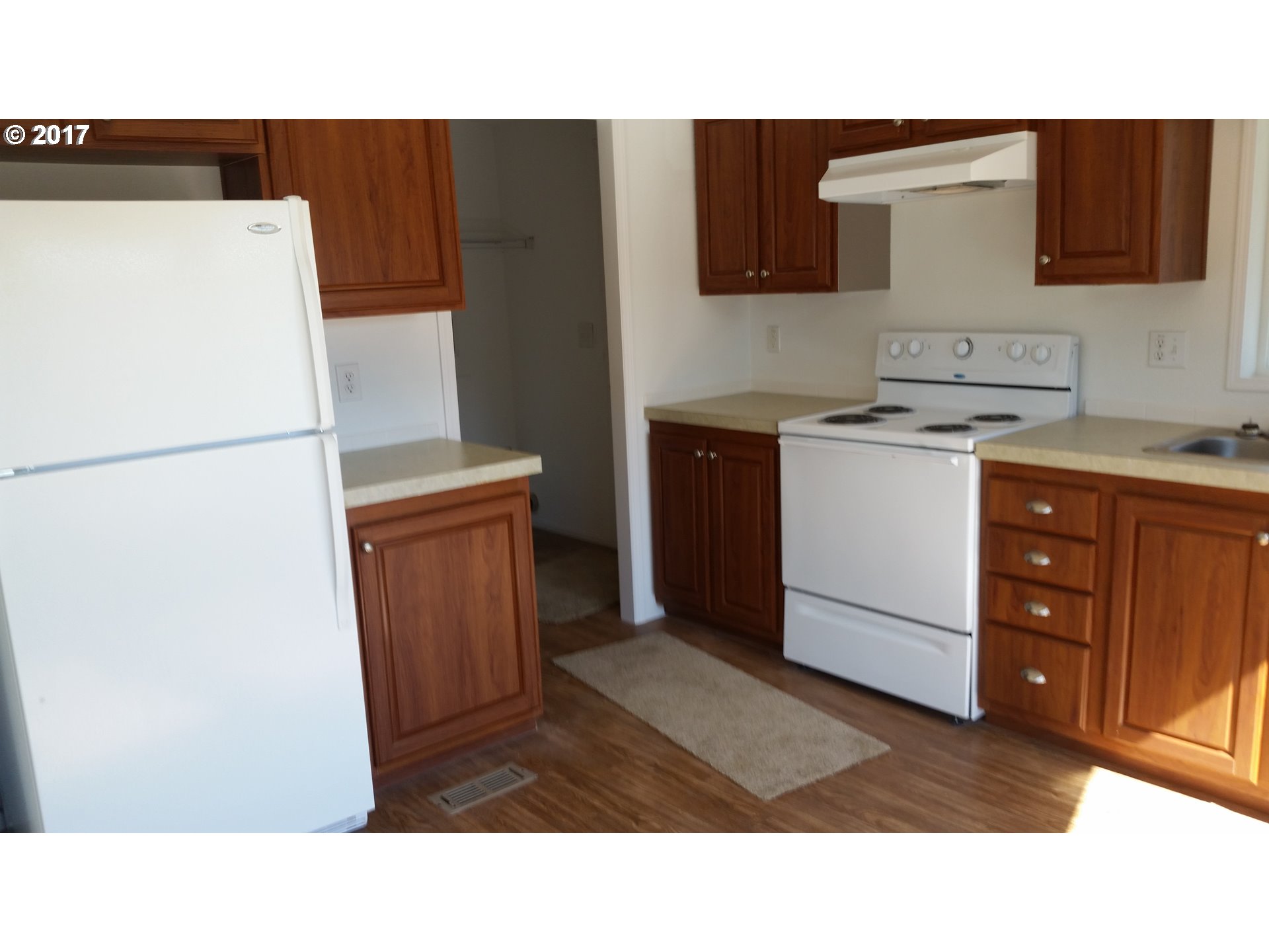 144 SE COUNTRY SIDE LN, Winston, OR 97496