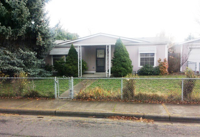 1443 Brentcrest DrMedford, OR, 97501Jackson County