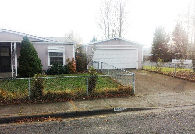 1443 Brentcrest DrMedford, OR, 97501Jackson County