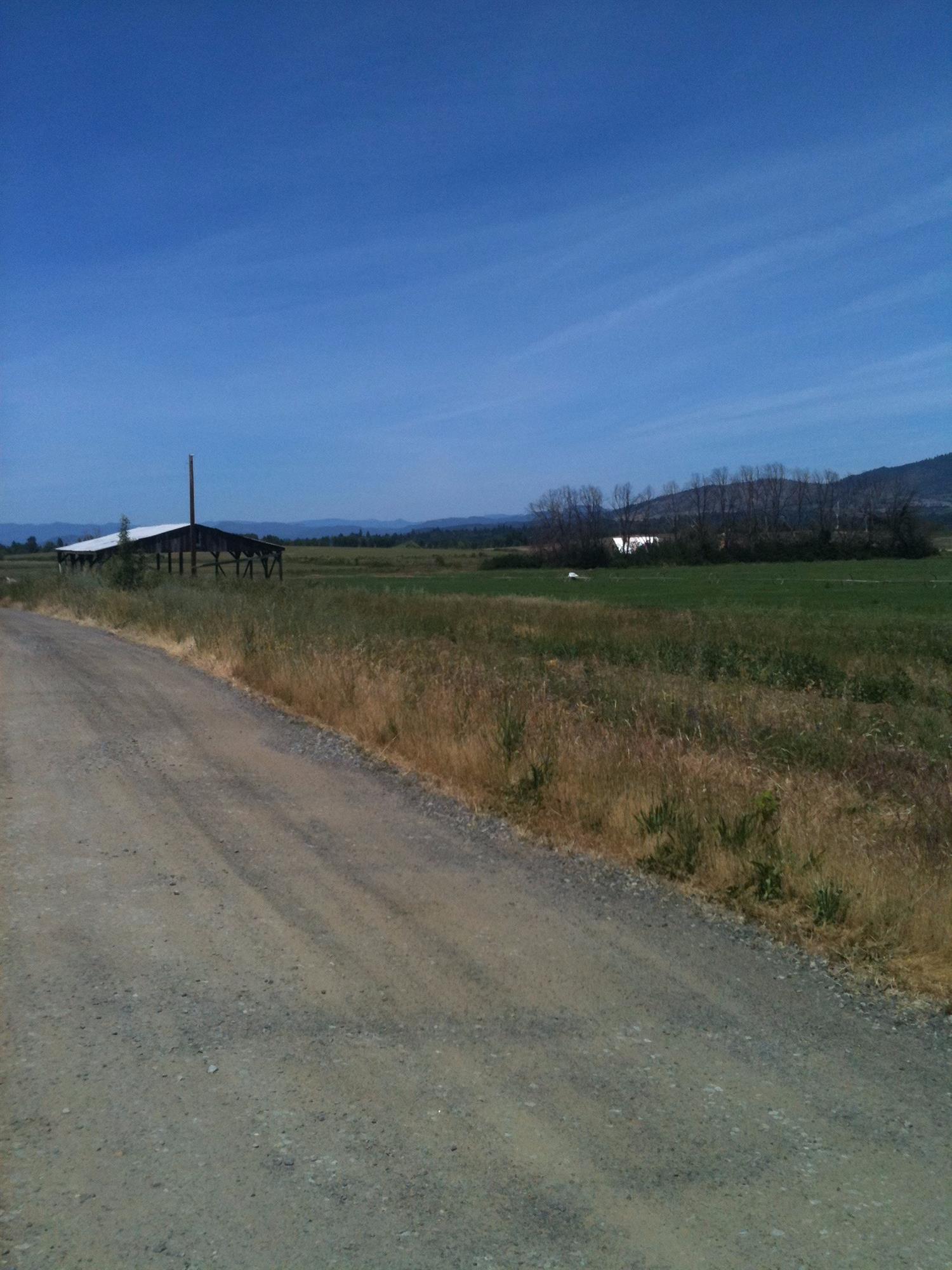594 S Stage Road, Medford, OR 97501