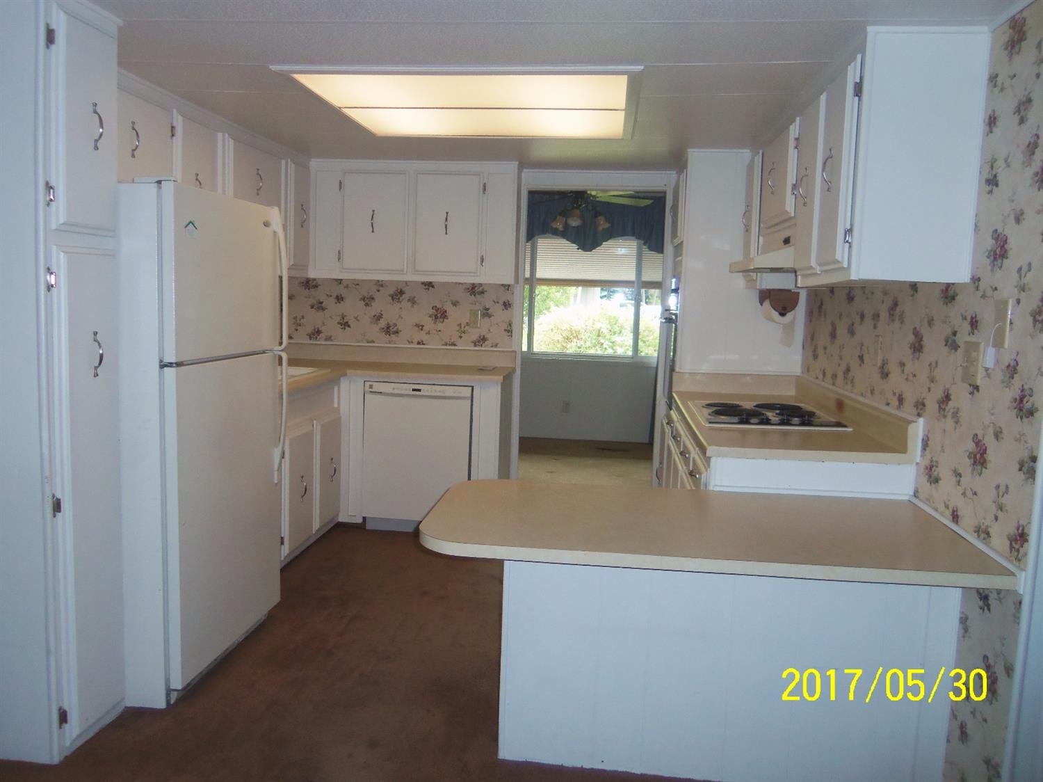2252 Table Rock Road, Medford, OR 97501