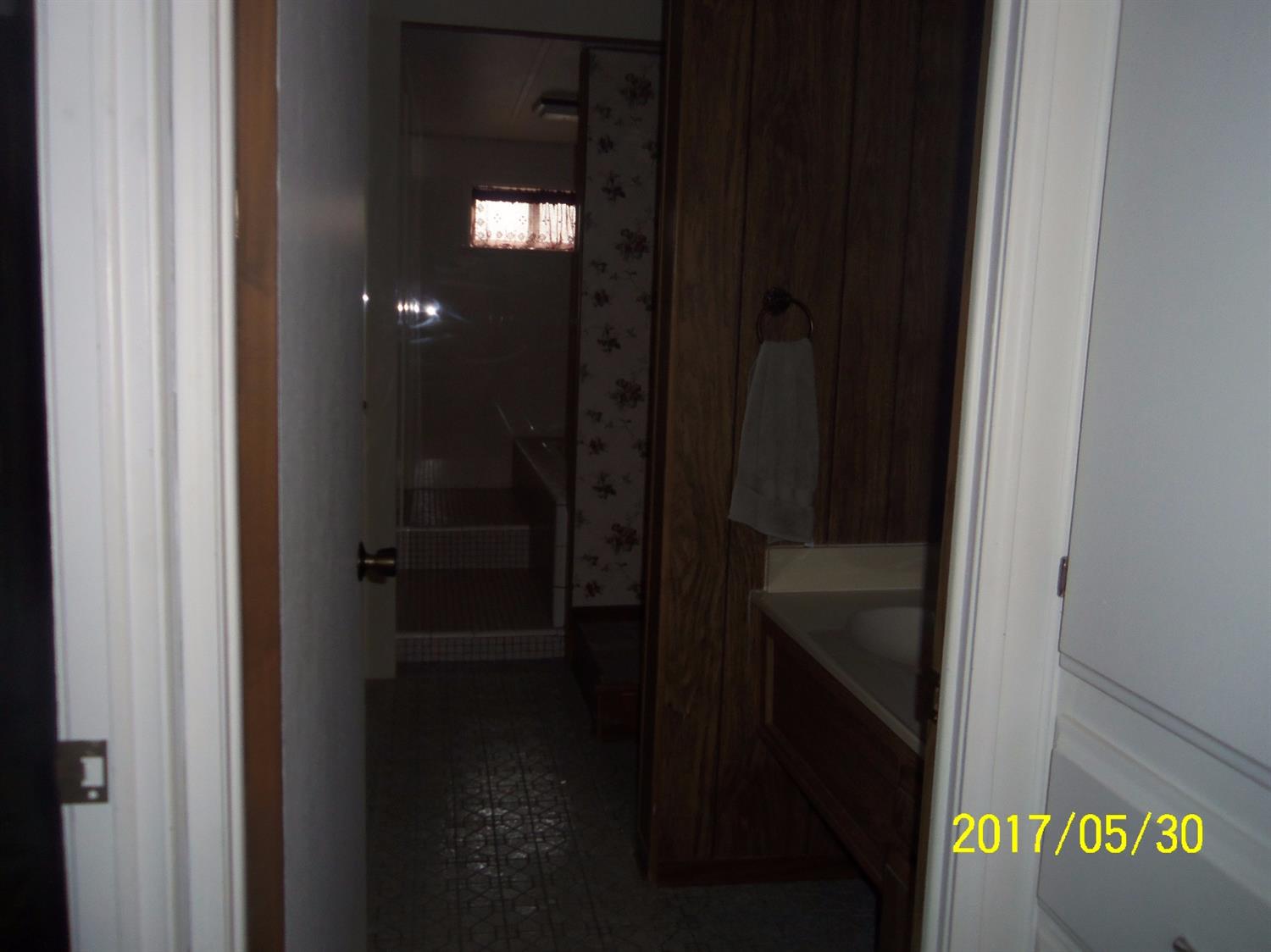 2252 Table Rock Road, Medford, OR 97501