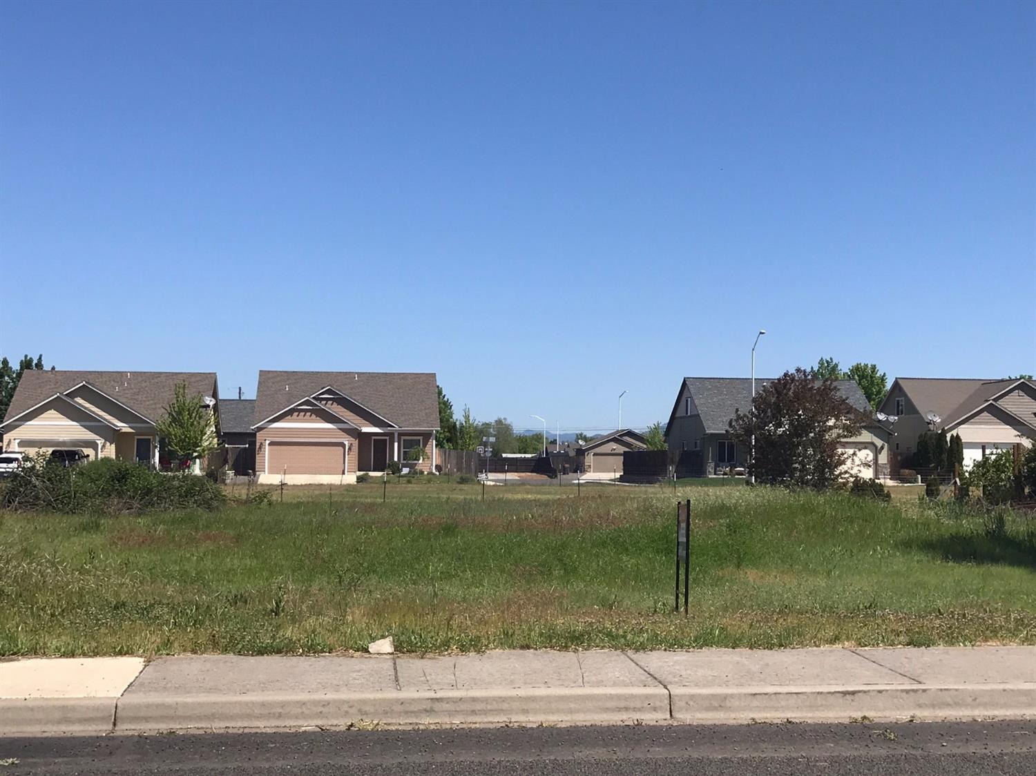 0 Avenue A, White City, OR 97503