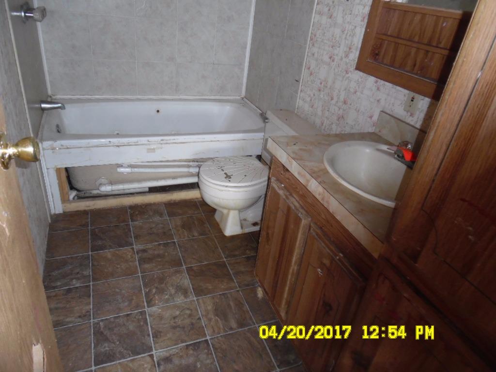 8251 23rd Street, White City, OR 97503