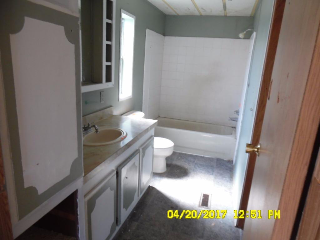 8251 23rd Street, White City, OR 97503