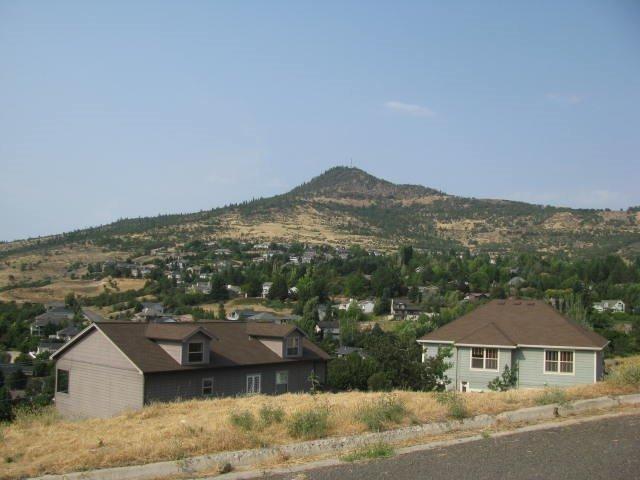 4135 Barbara Jean Way, Medford, OR 97504