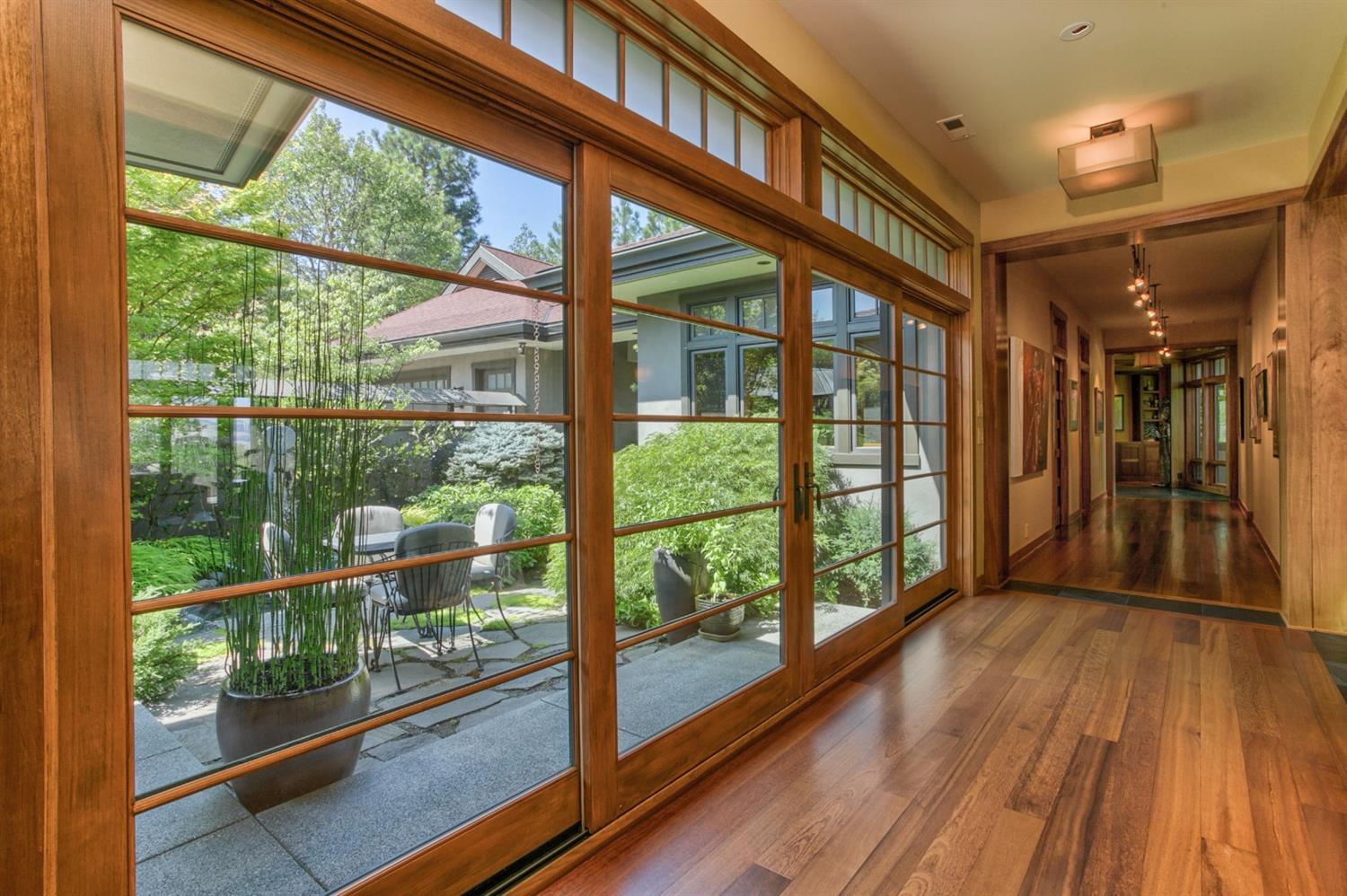 1131 Highwood Drive, Ashland, OR 97520