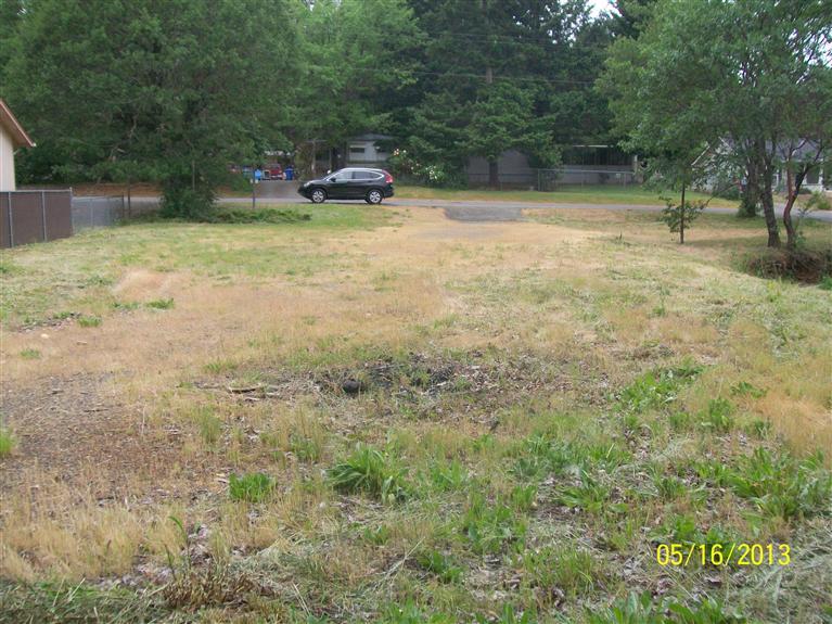 127 S Kerby Avenue, Cave Junction, OR 97523