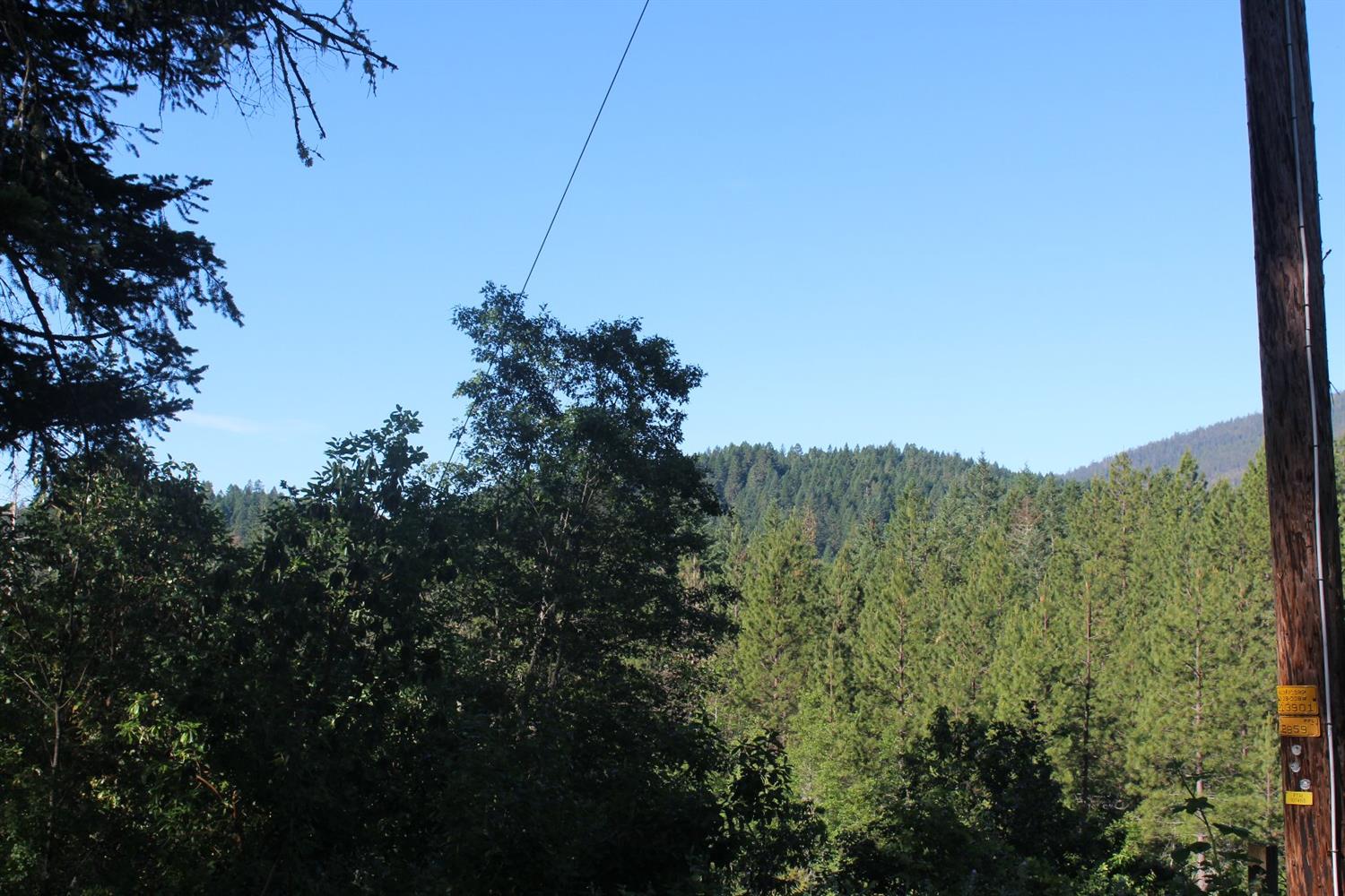 567 W River Street, Cave Junction, OR 97523