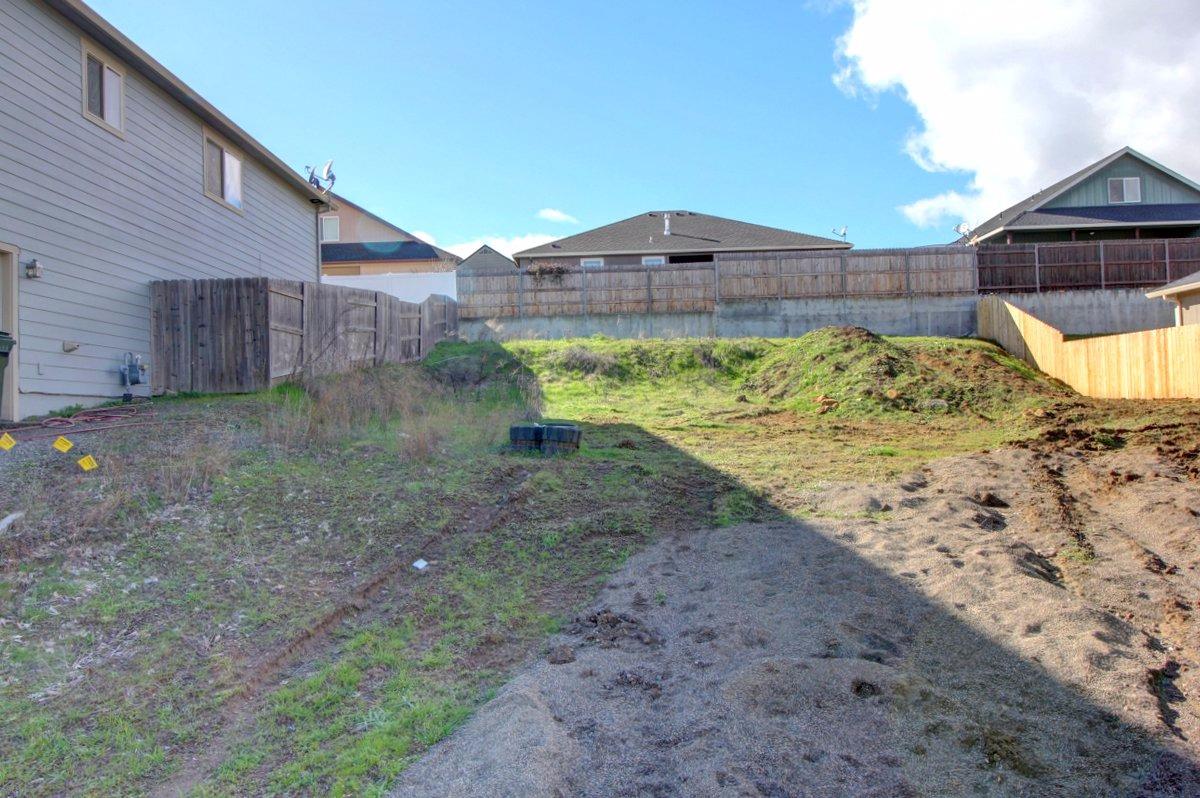 550 N Heights Drive, Eagle Point, OR 97524