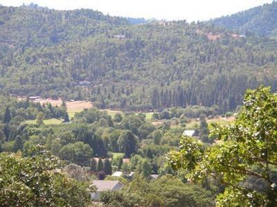 845 Jacoby Street, Gold Hill, OR 97525
