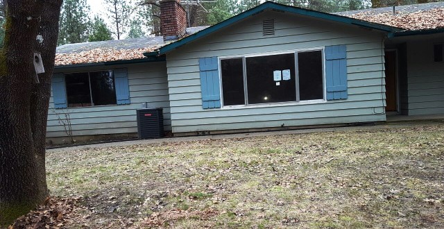 4885 Azalea DrGrants Pass, OR, 97526Josephine County