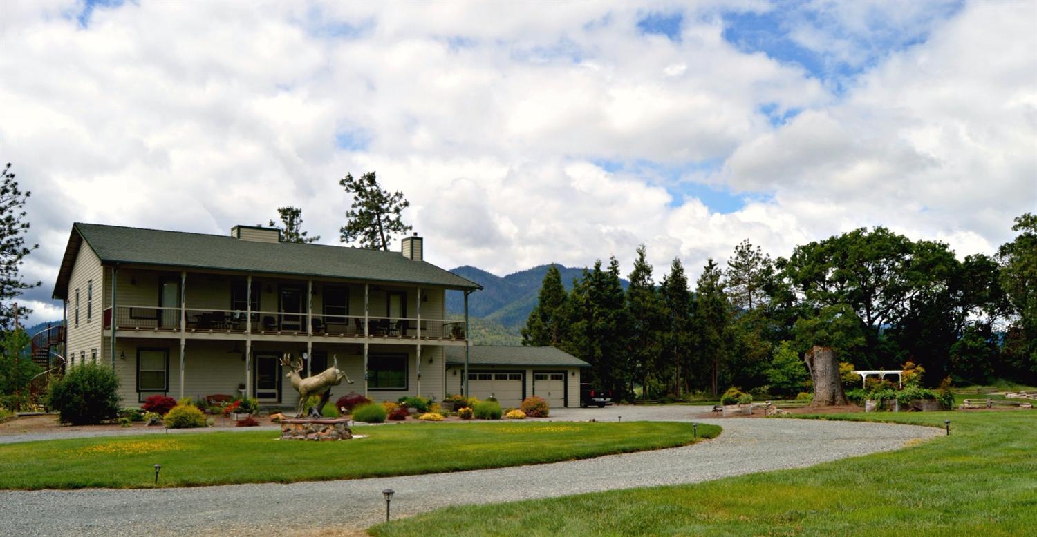 13100 N Applegate Road, Grants Pass, OR 97527