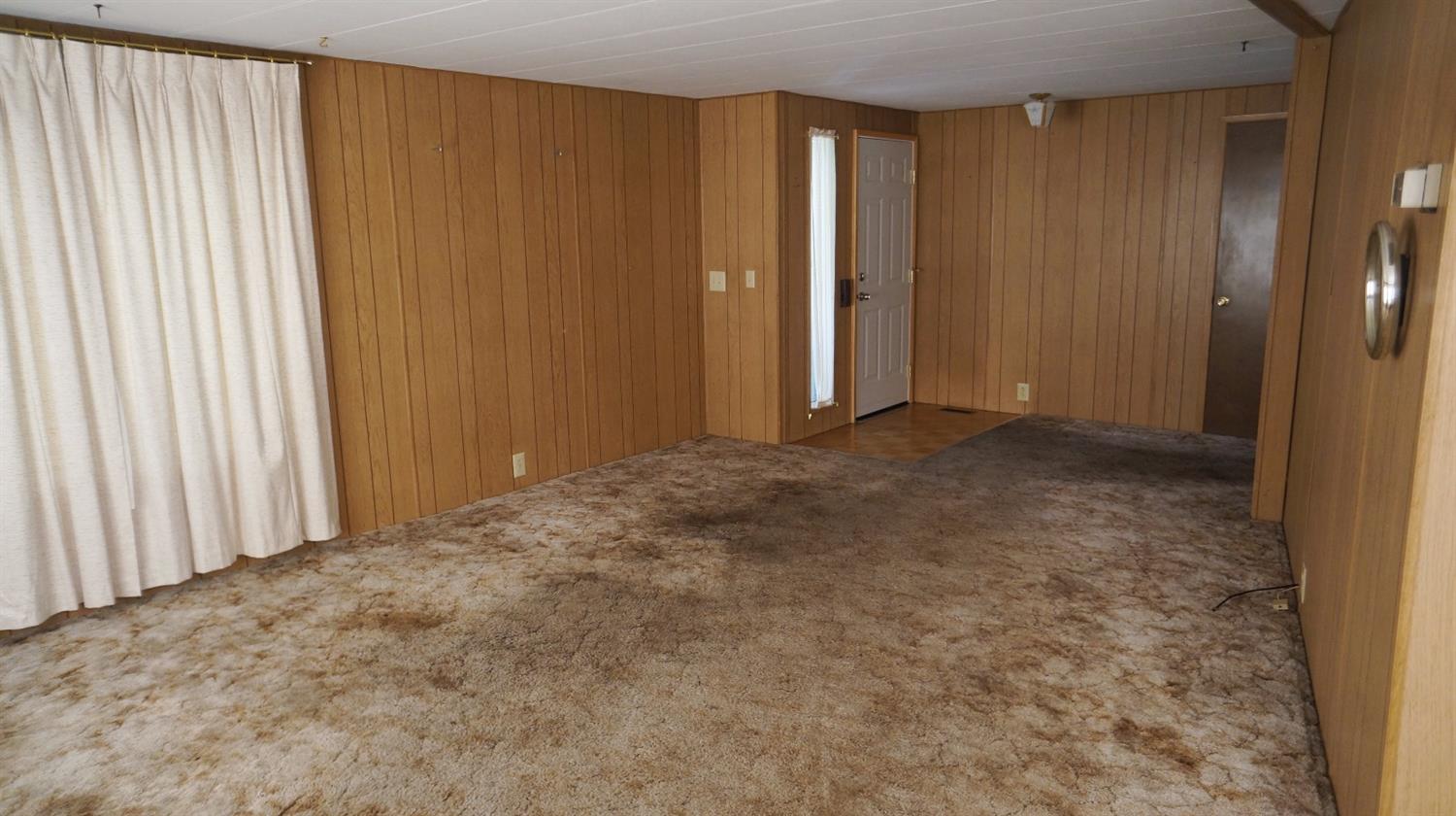 4624 S Pacific Highway, Phoenix, OR 97535