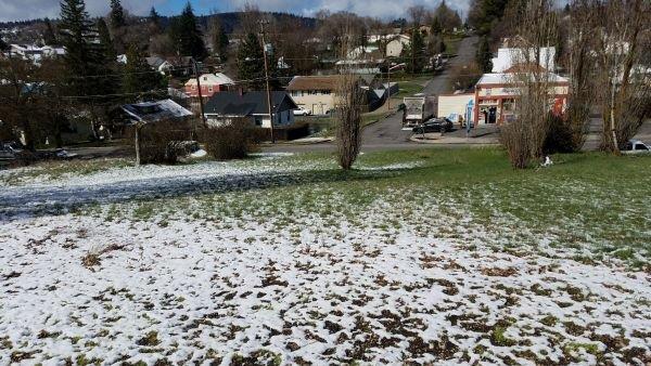 1703 Oregon Avenue, Klamath Falls, OR 97601