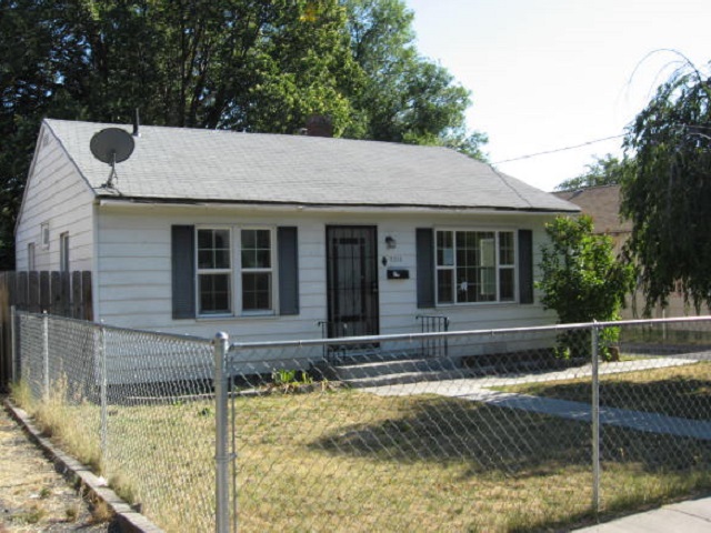 2518 Applegate AvenKlamath Falls, OR, 97601Klamath County