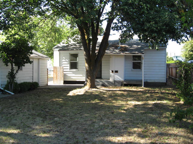 2518 Applegate AvenKlamath Falls, OR, 97601Klamath County