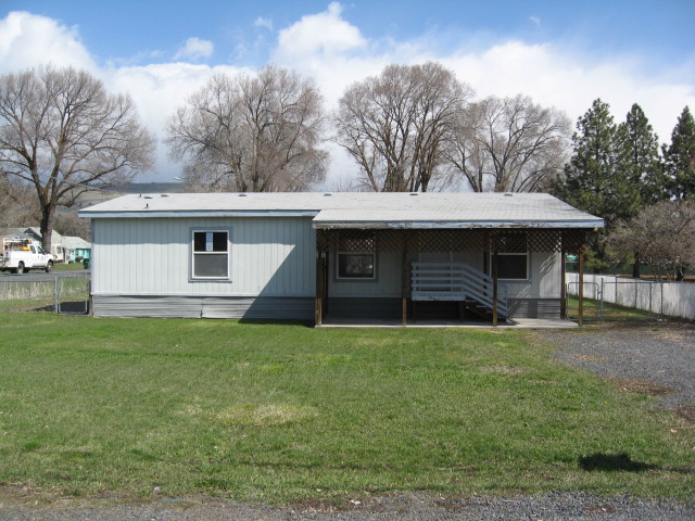 2205 Wiard StKlamath Falls, OR, 97603Klamath County