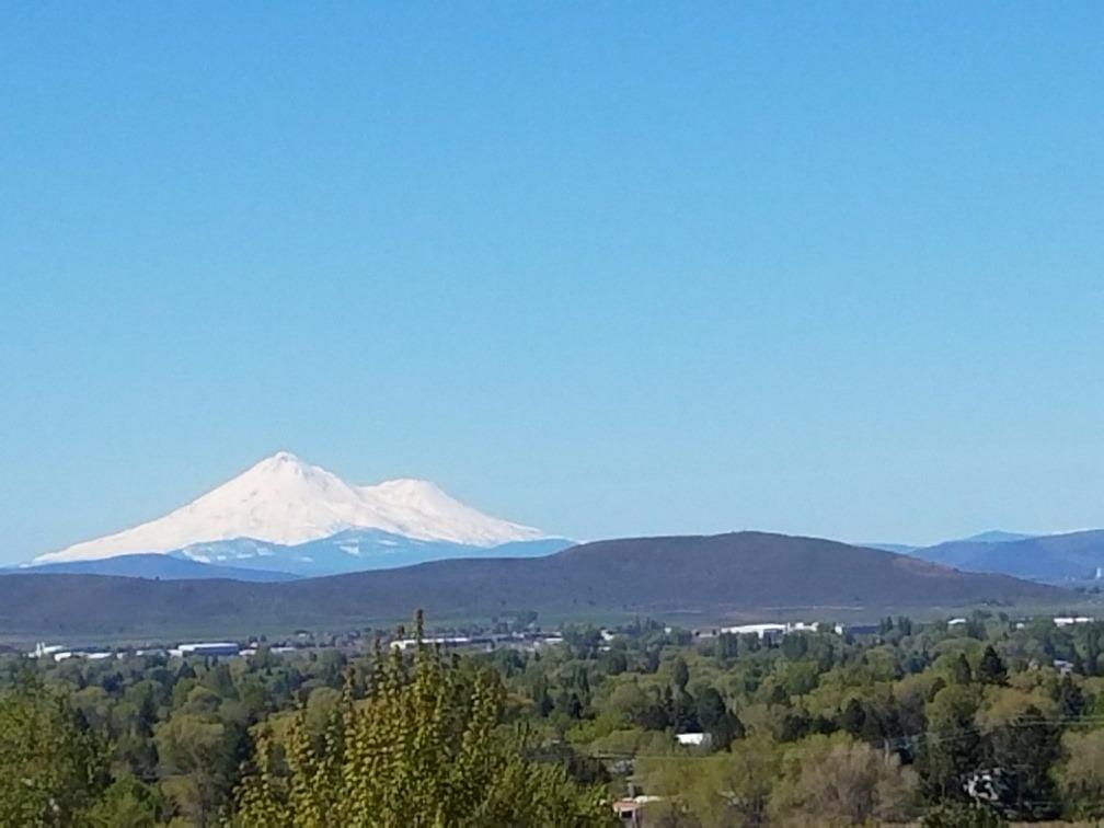 888 Westview Drive, Klamath Falls, OR 97603