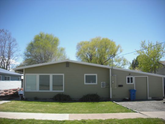 1015 S 3rd St, Lakeview, OR 97630