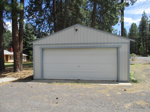 19138 Kiowa RoadBend, OR, 97702Deschutes County